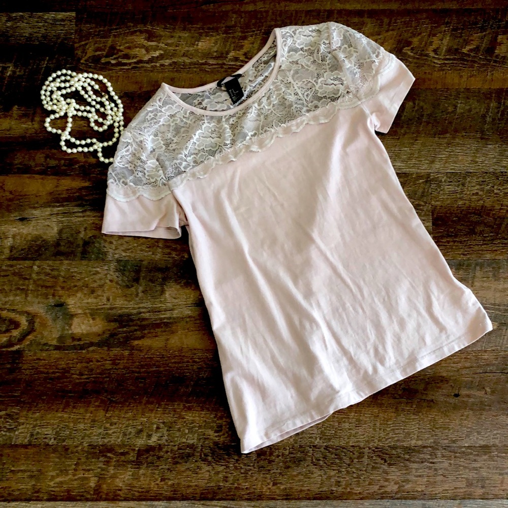 H&M lace detail lavender purple top